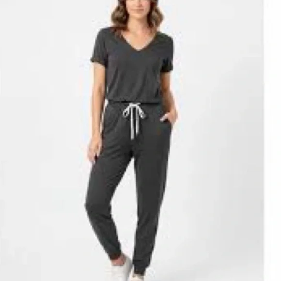 Vuori All Day Jumpsuit Women’s Small Dark Gray - Picture 1 of 8
